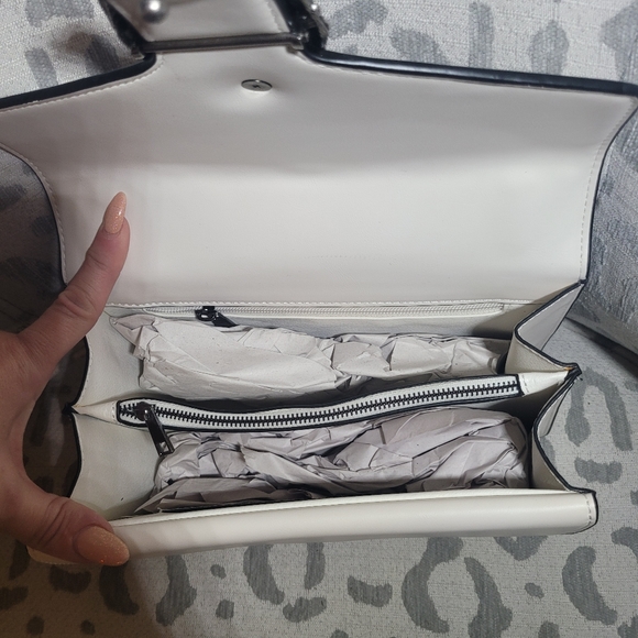 Floral Pink Red Dionysys White Faux Leather Gold Stud Black NEW - Picture 9 of 12